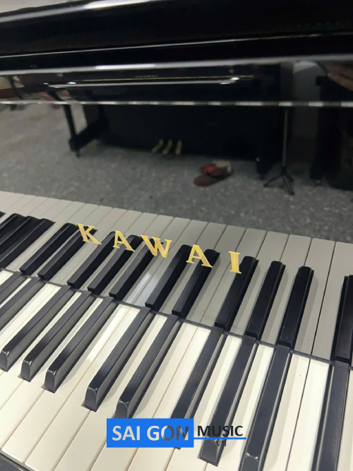 Piano Kawai K700 like new