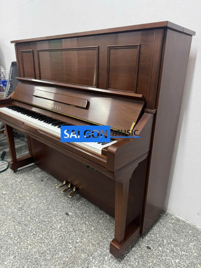 Piano Yamaha YU3WN