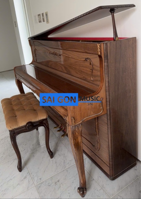 Piano Petrof P105