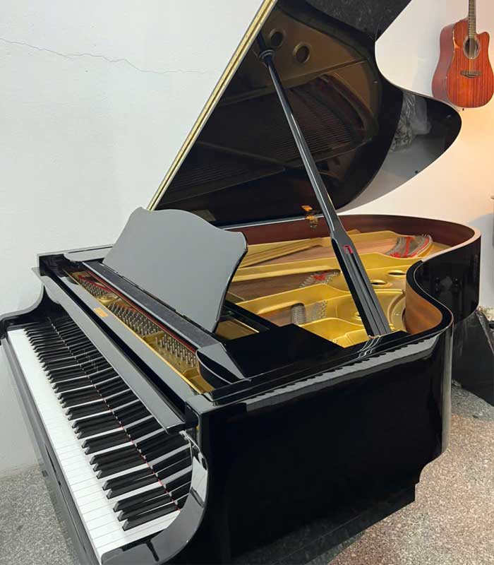 Grand Yamaha C5 seri 3