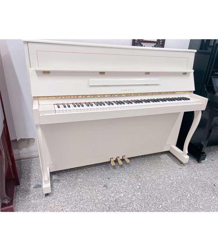 Yamaha M202 white