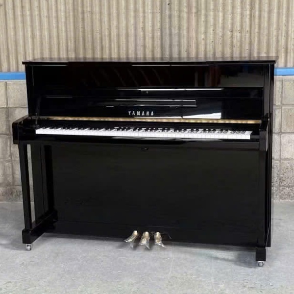 Piano Yamaha B113SD